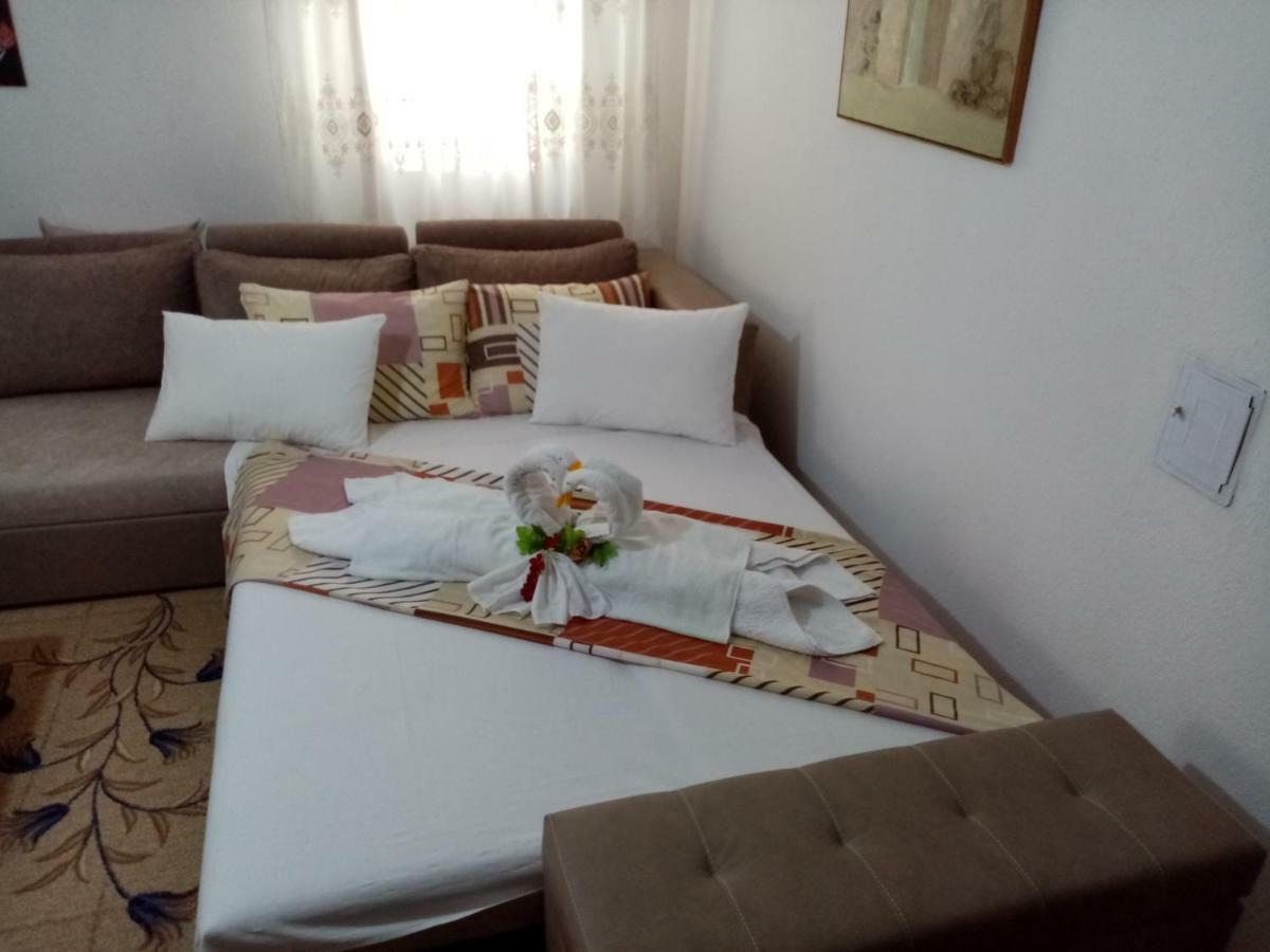 Apartment Elmari Прилеп Екстериор снимка